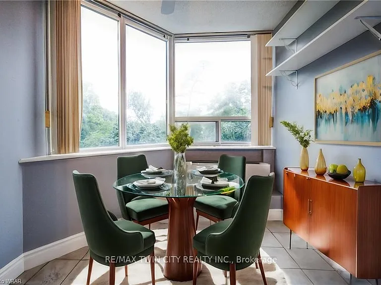 3227 King St E #503 — Photo 12