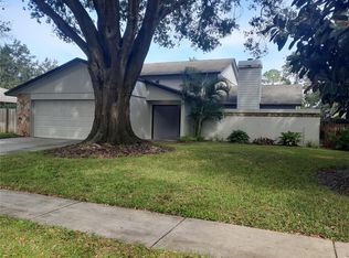 11708 Rolling Oaks Ln, Tampa, FL 33618