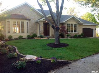 140 Star Rim Dr, East Peoria, IL 61611