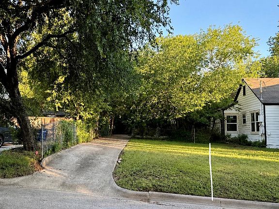 2nd image of 3904 Willbert Rd