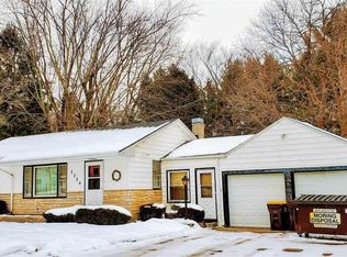 2224 Lancaster Heights Rd, Freeport, IL 61032