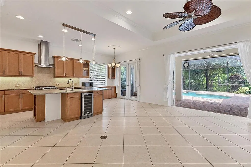 3 bed, 2.0 bath, 2148 sqft, $4,500 — Photo 1