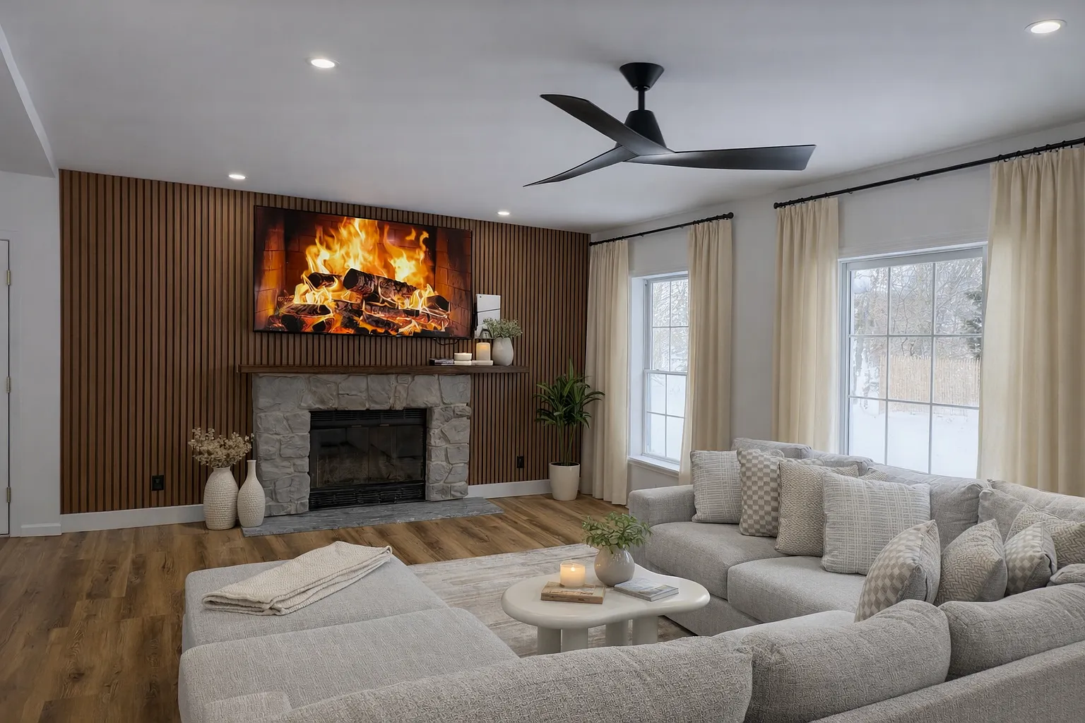Luxury Meets Coastal Fully Renovated Retreat with Pool — Photo 4