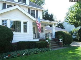 19641 Battersea Blvd, Rocky River, OH 44116