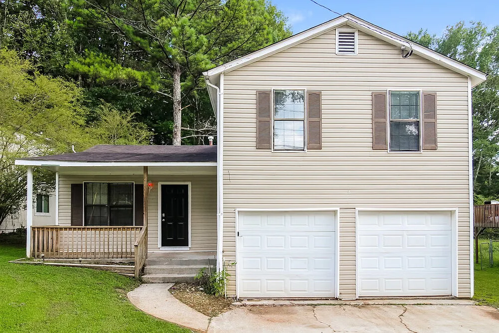 3 bed, 2.0 bath, 1292 sqft, $1,675 — Photo 1