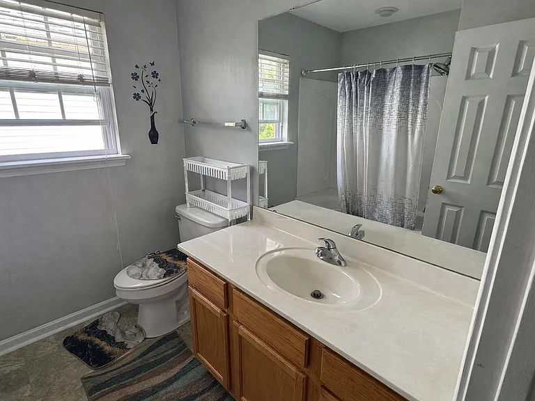 12148 Honor Guard Ave — Photo 9