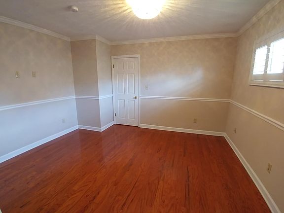 2nd image of 4024 W Gray St