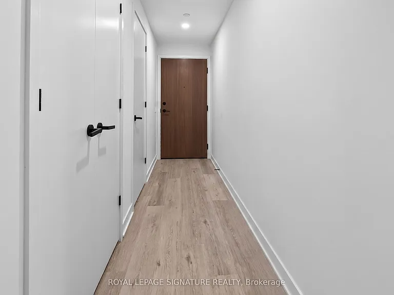 55 Charles St E #4303 — Photo 6
