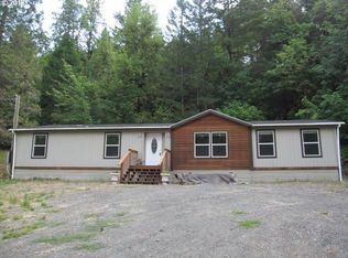 1462 Cavitt Creek Rd, Glide, OR 97443