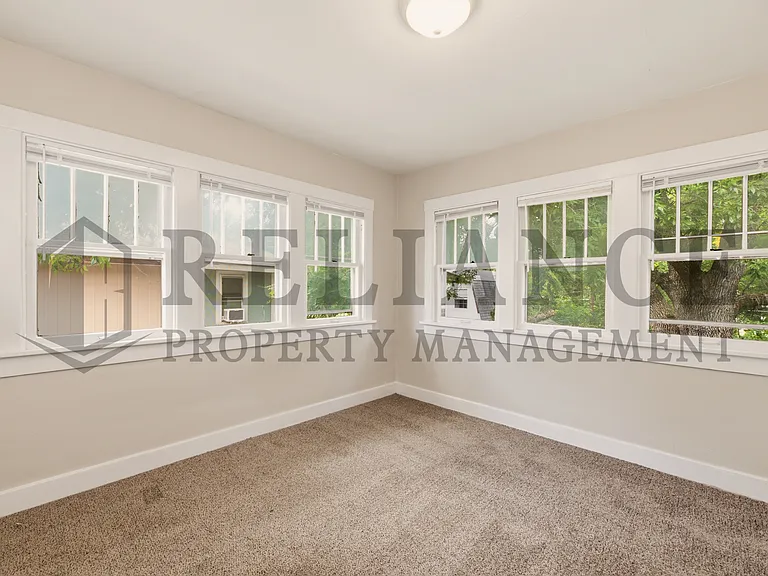 525 S Chautauqua Ave — Photo 47