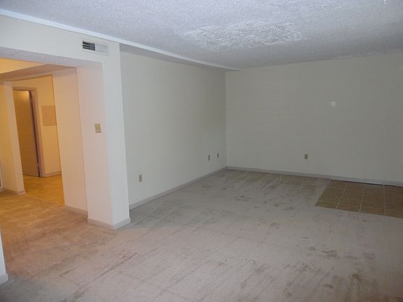 3rd image of 4402 Leonie Ln APT 75
