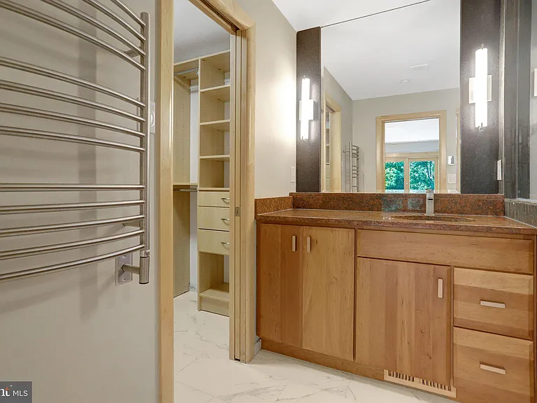 6030 Berwynd Rd — Photo 30