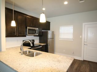 209 Stewart Bend Ct, Azle, TX 76020