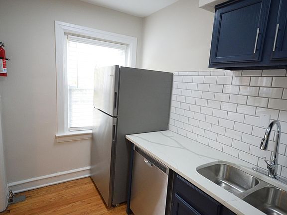 5th image of 3706 Wyoming St #13