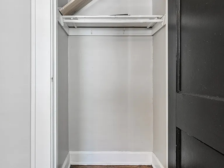 957 E Yoke St — Photo 13