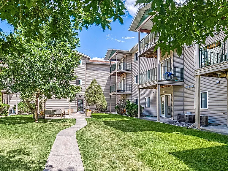 Country Meadows Apartment Homes — Photo 13