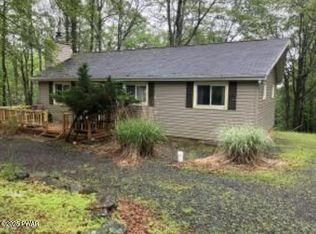 12 Chickadee Ln, Albrightsville, PA 18210