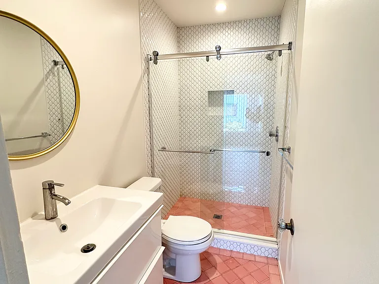 217 S Atlantic Blvd #212 — Photo 2