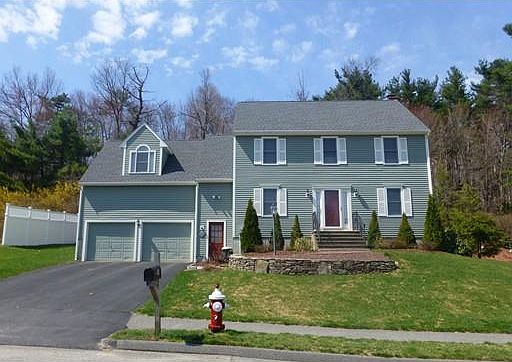 2nd image of 26 Trowbridge Ln