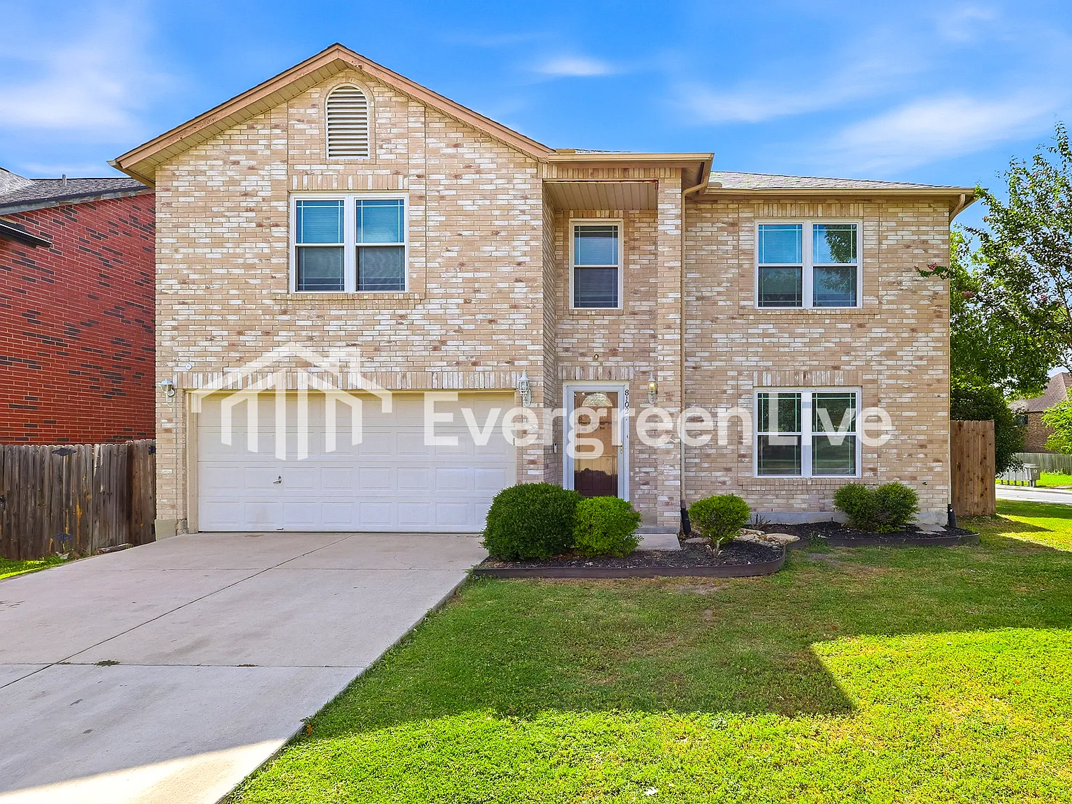 4 bed, 3.5 bath, 3288 sqft, $1,895 — Photo 2