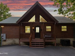 2105 McCarter Dr, Sevierville, TN 37862