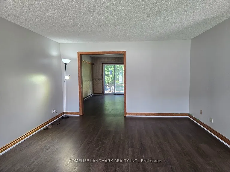 22 Centre St #1 — Photo 8