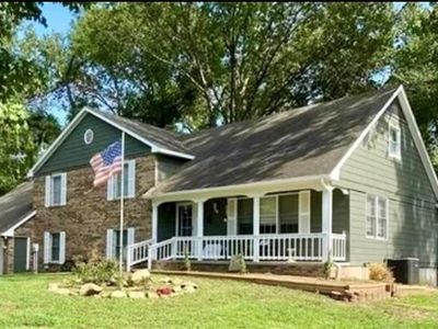 15106 E Quaker Rd, Nevada, MO, 64772