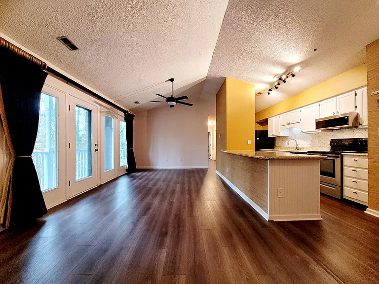 1300 Park Glen Dr #302 — Photo 21