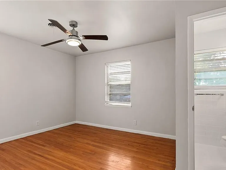 809 Shady Ln — Photo 11