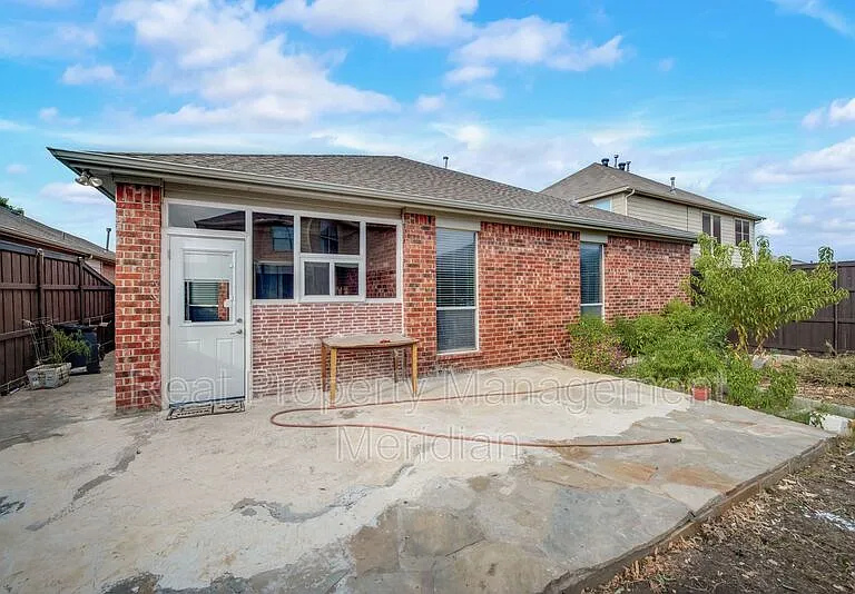 2104 Carlotta Dr — Photo 21