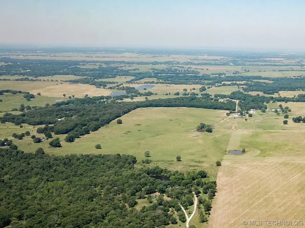 80 S 4280th Rd, Big Cabin, OK 74332