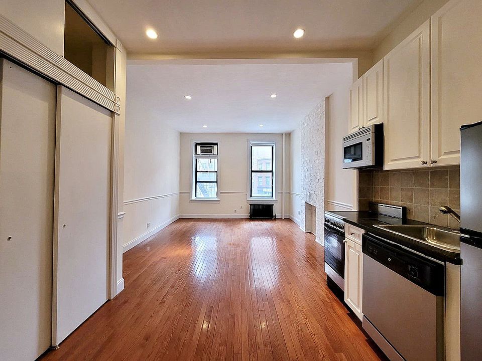 1st image of 49 8th Ave #1X