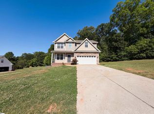 129 Saddlebrook Ave, Pickens, SC 29671