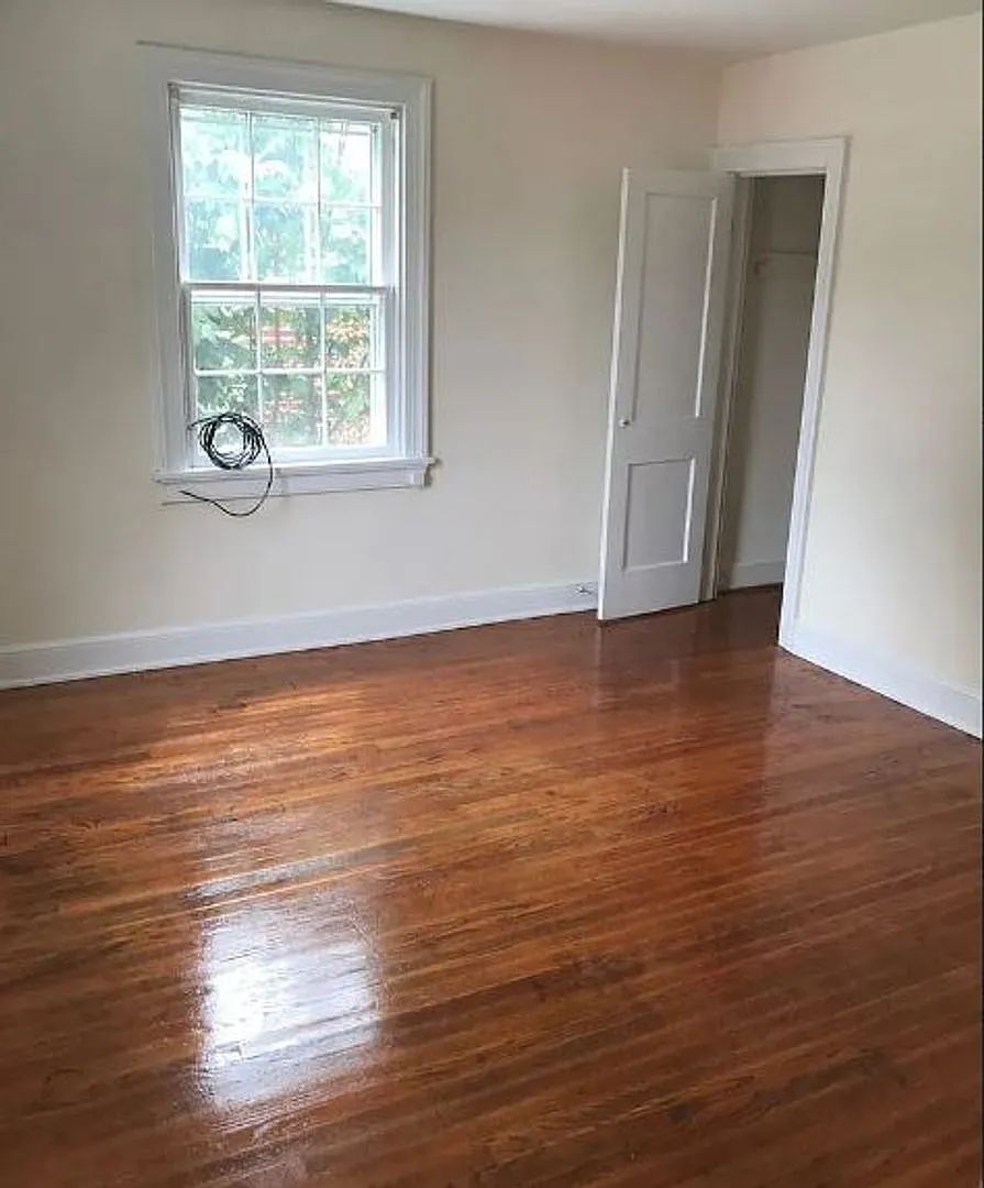 2027-2028 School Year 8 bdrm / 3 bath 508 14th St NW — Photo 2