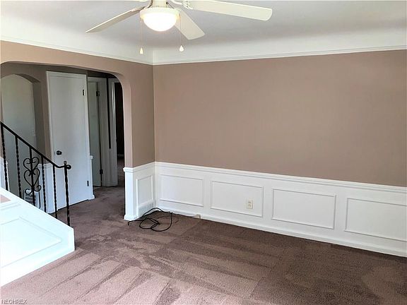 2nd image of 4426 Lincoln Ave