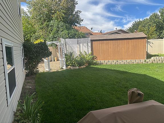 2nd image of 1324 W Raintree Dr