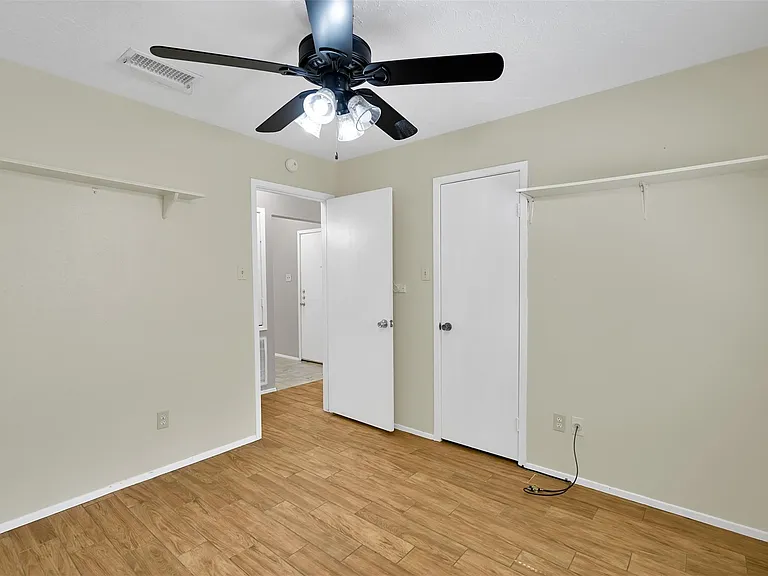 4311 Owens Creek Ln — Photo 13