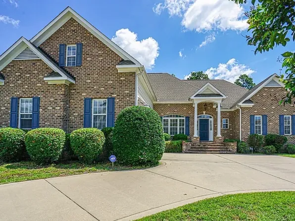 2912 Westshore Ct, Fayetteville, NC 28306