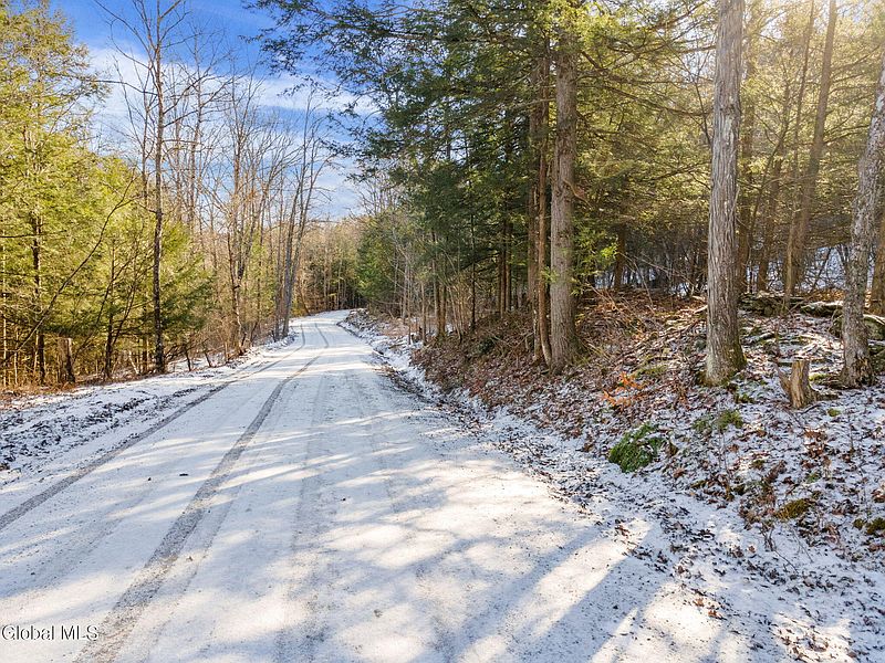 5th image of 163 Armlin Road