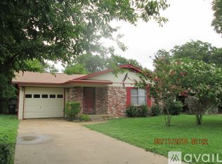 308 Stroud St, Cleburne, TX 76033