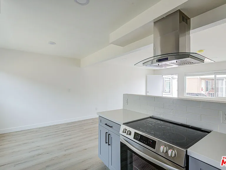 1211 Beryl St #B — Photo 11