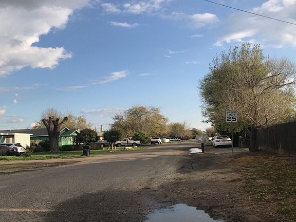 4th image of 2052 Beachwood Dr