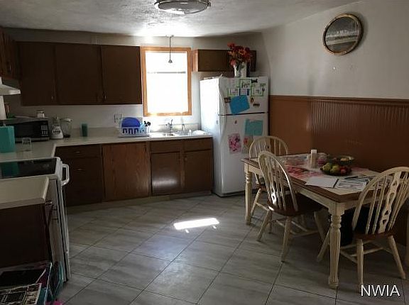4th image of 801 D St