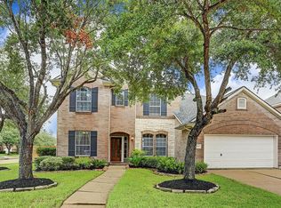 11715 Summer Springs Dr, Pearland, TX 77584