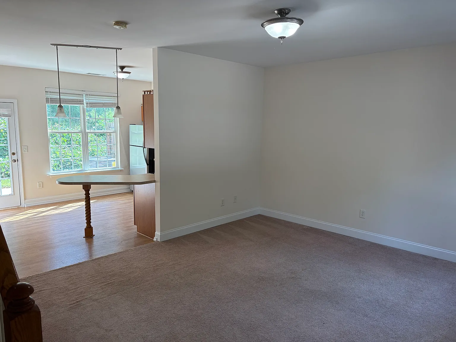 2 bed, 1.5 bath, 1000 sqft, $1,495 — Photo 3