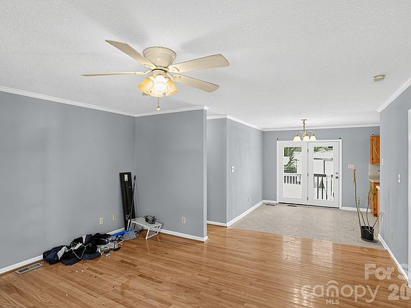 5th image of 3033 26th St