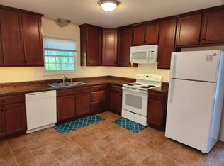 138 Gene Rd, Blackstone, VA 23824