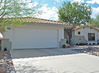 958 E Coachwood Dr, Oro Valley, AZ 85755