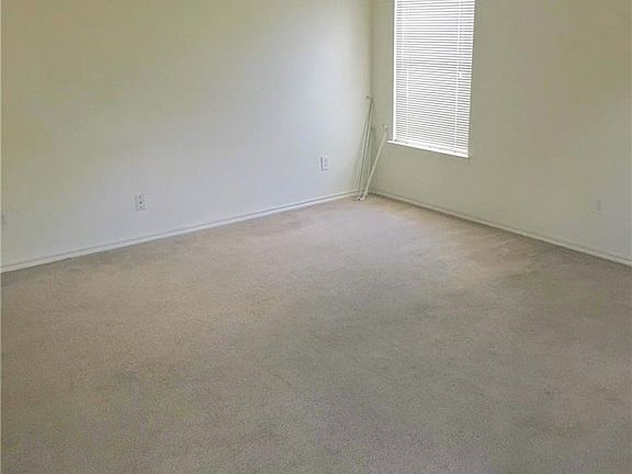 5th image of 5264 Dillon Cir