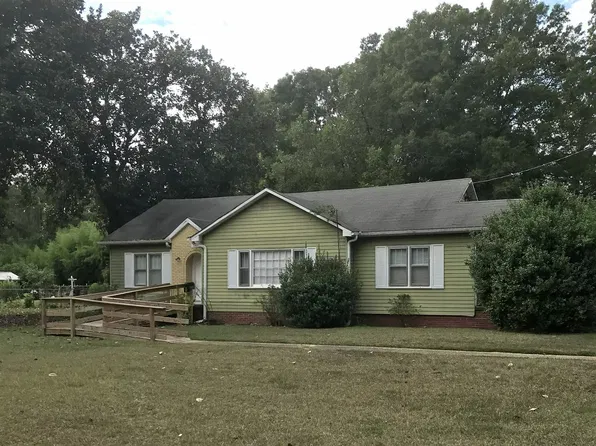 174 Mallory Dr, Lagrange, GA 30241